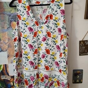 Old Navy ladies sleeveless top